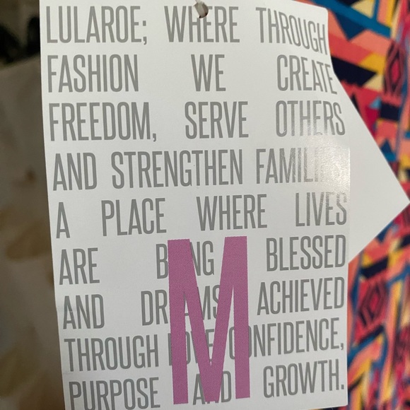 NEW skirt-----size M - Picture 5 of 6